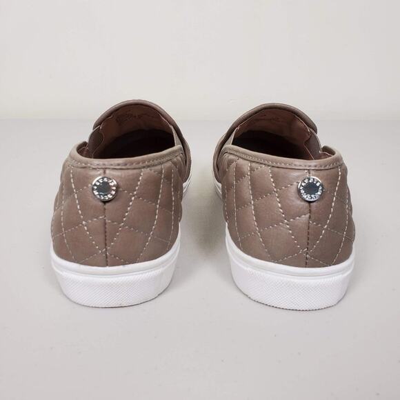 Steve Madden Zaander Quilted Slip On Sneakers Tan Leather Womens Size 9.5 - Picture 6 of 11